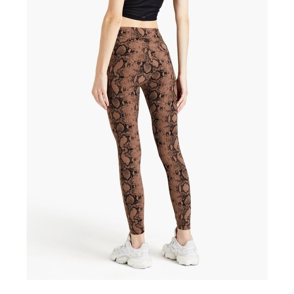 KORAL Drive snake print stretch jacquard leggings High Rise Light Brown Sz M - Picture 2 of 13